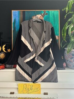 Goa Black Cream Geometric Open Front Cardigan Large
